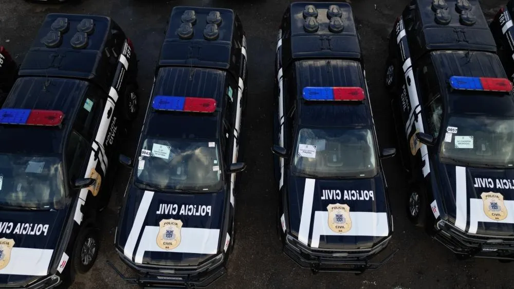 Viaturas da Polícia Civil. Fotos: Feijão Almeida/GOVBA