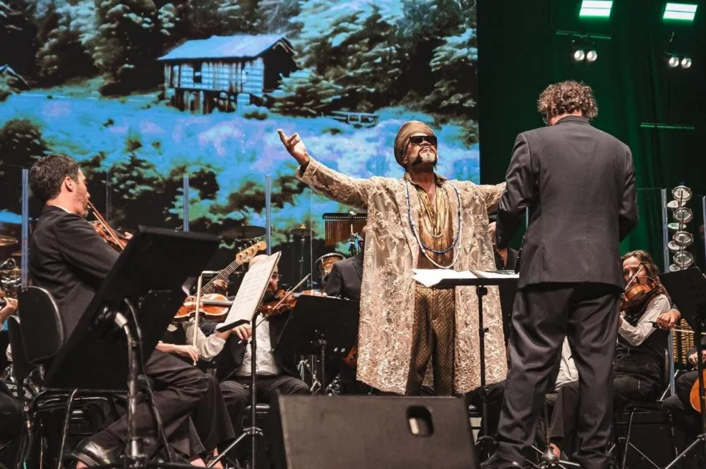 Carlinhos Brown e Orquestra Ouro Preto retornam à Concha Acústica, em Salvador