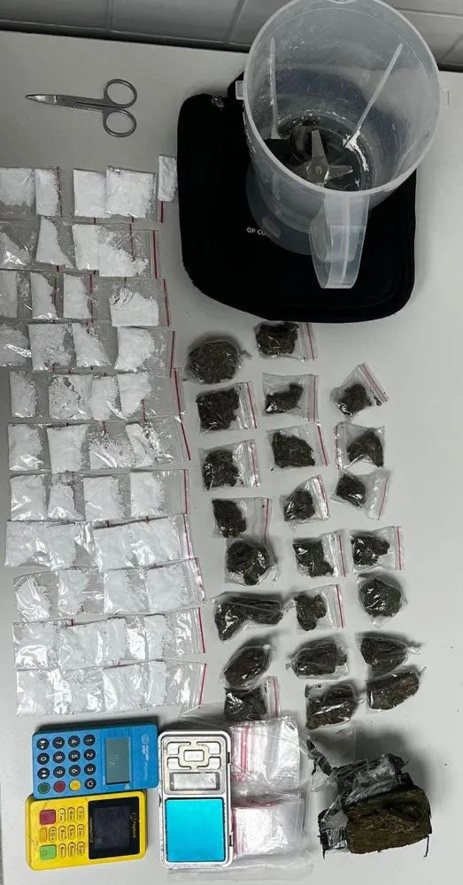 Policia Militar realiza apreensão de drogas no bairro Nova Vitória