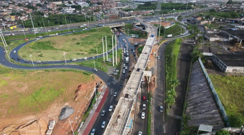 Obras do VLT em ritmo acelerado faz modificações no trânsito na BR-324