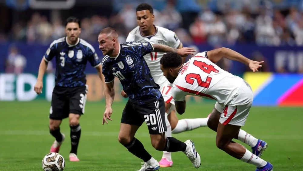 Argentina vence a Inglaterra de virada com show de Lionel Messi e garante vaga na final da Copa do Mundo 2026